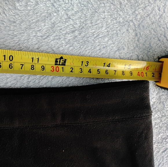 *SOLD* KENSIE mini skirt - Picture 4 of 4